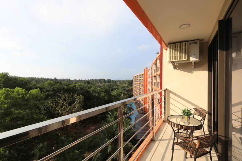 A1707 Maikhao Beach Apartment In Mbc/7 Floor Phuket Buitenkant foto